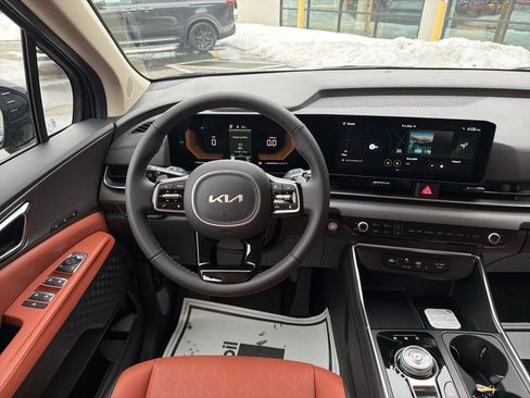 New 2026 Kia Carnival EX image 26