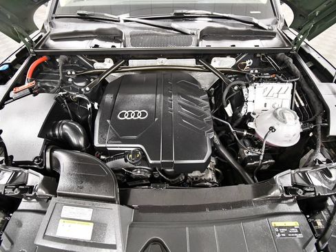 Used 2023 Audi Q5 2.0T Premium AWD/4WD image 12