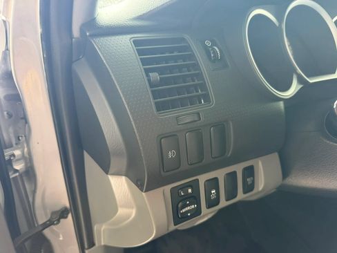 Used 2012 Toyota Tacoma 4x4 Double Cab w/ SR5 Pkg image 14