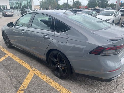 Used 2024 Honda Accord Sport image 3