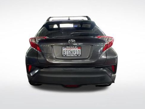 Used 2019 Toyota C-HR Limited FWD image 8