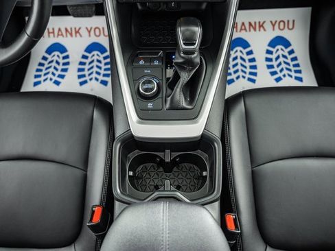 Certified 2022 Toyota RAV4 XLE Premium image 30