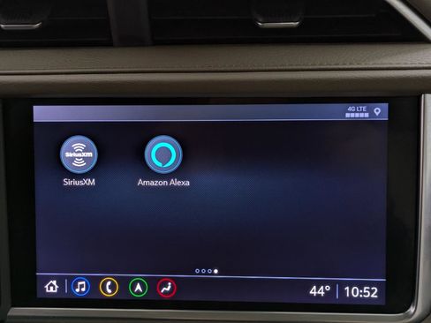 Used 2021 GMC Yukon Denali w/ Denali Premium Package image 33