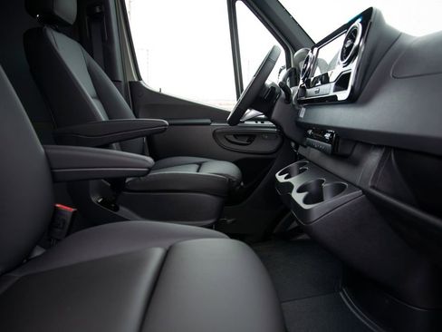 New 2026 Mercedes-Benz Sprinter 144 Cargo image 15