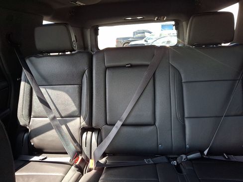 Used 2023 Chevrolet Tahoe Z71 AWD/4WD image 19