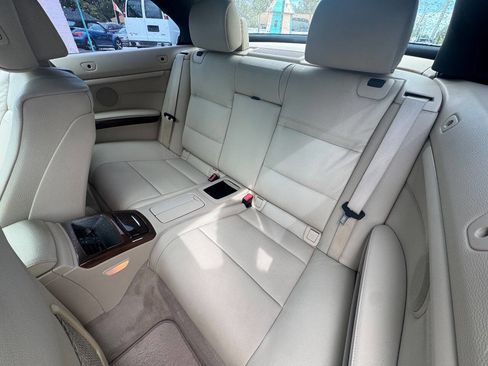 Used 2011 BMW 328i Convertible image 12