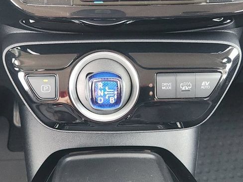 Used 2022 Toyota Prius Prime LE FWD image 20
