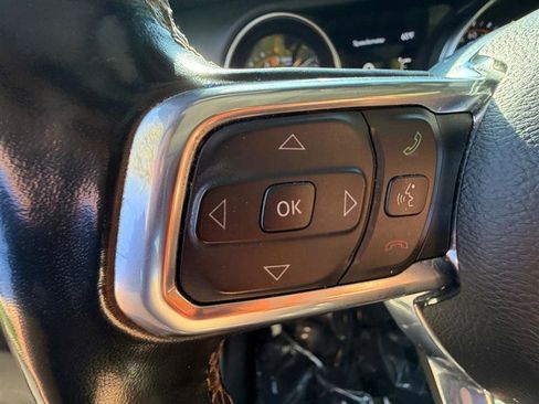 Used 2022 Jeep Gladiator Overland w/ Popular Equipment Package AWD/4WD image 30