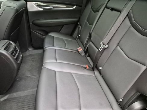 Used 2023 Cadillac XT5 Sportv w/ Technology Package AWD/4WD image 22