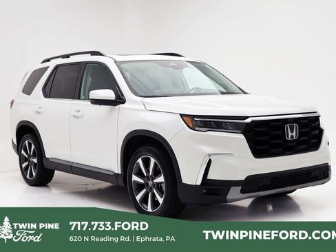 Used 2024 Honda Pilot Elite image 1