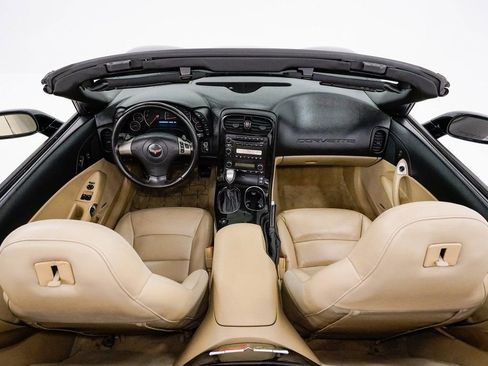 Used 2008 Chevrolet Corvette Convertible w/ Preferred Equipment Group image 8