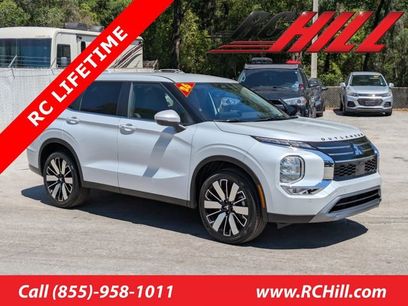 New 2026 Mitsubishi Outlander ES