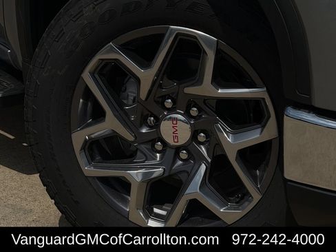 New 2026 GMC Sierra 1500 SLT AWD/4WD image 9