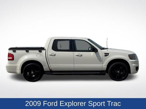 Used 2009 Ford Explorer Sport Trac Adrenalin AWD/4WD image 2
