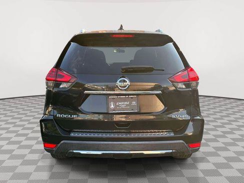 Used 2018 Nissan Rogue SV AWD/4WD image 3