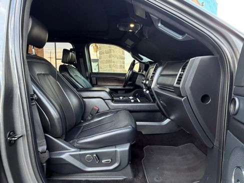 Used 2018 Ford Expedition Limited w/ Equipment Group 301A AWD/4WD image 53