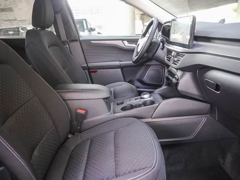 New 2024 Ford Escape Active w/ Tech Pack #2 FWD image 16