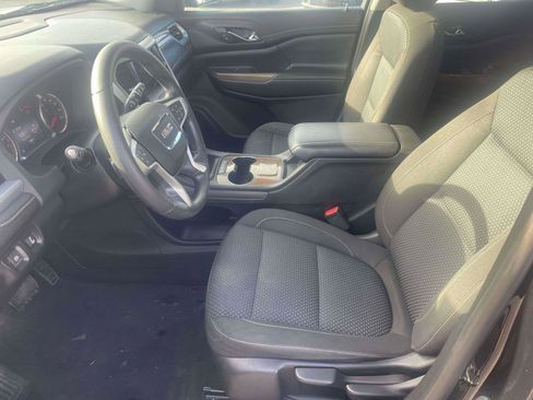 Used 2021 GMC Acadia SLE image 5