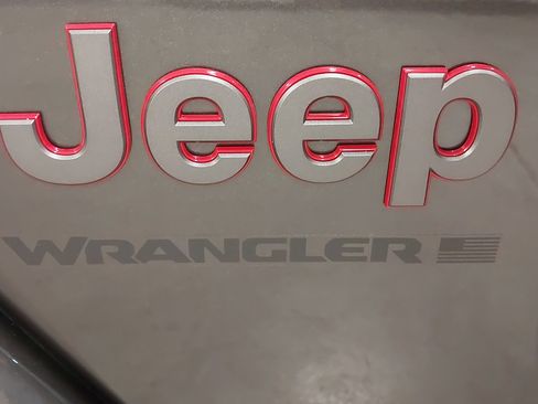 New 2025 Jeep Wrangler Unlimited Rubicon w/ XTREMEE 35" Tire Package image 31