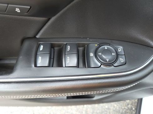 Used 2021 Buick Envision Essence w/ Sport Touring Package AWD/4WD image 44