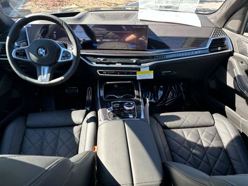 New 2026 BMW X7 xDrive40i w/ Executive Package image 14