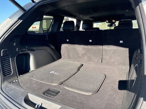 Certified 2022 Jeep Grand Cherokee Laredo X image 32