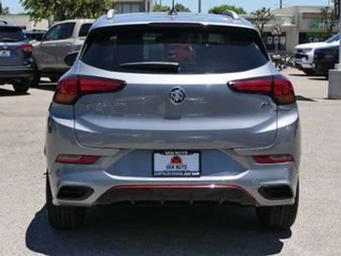 Used 2023 Buick Encore GX Select w/ Sport Touring Package FWD image 5