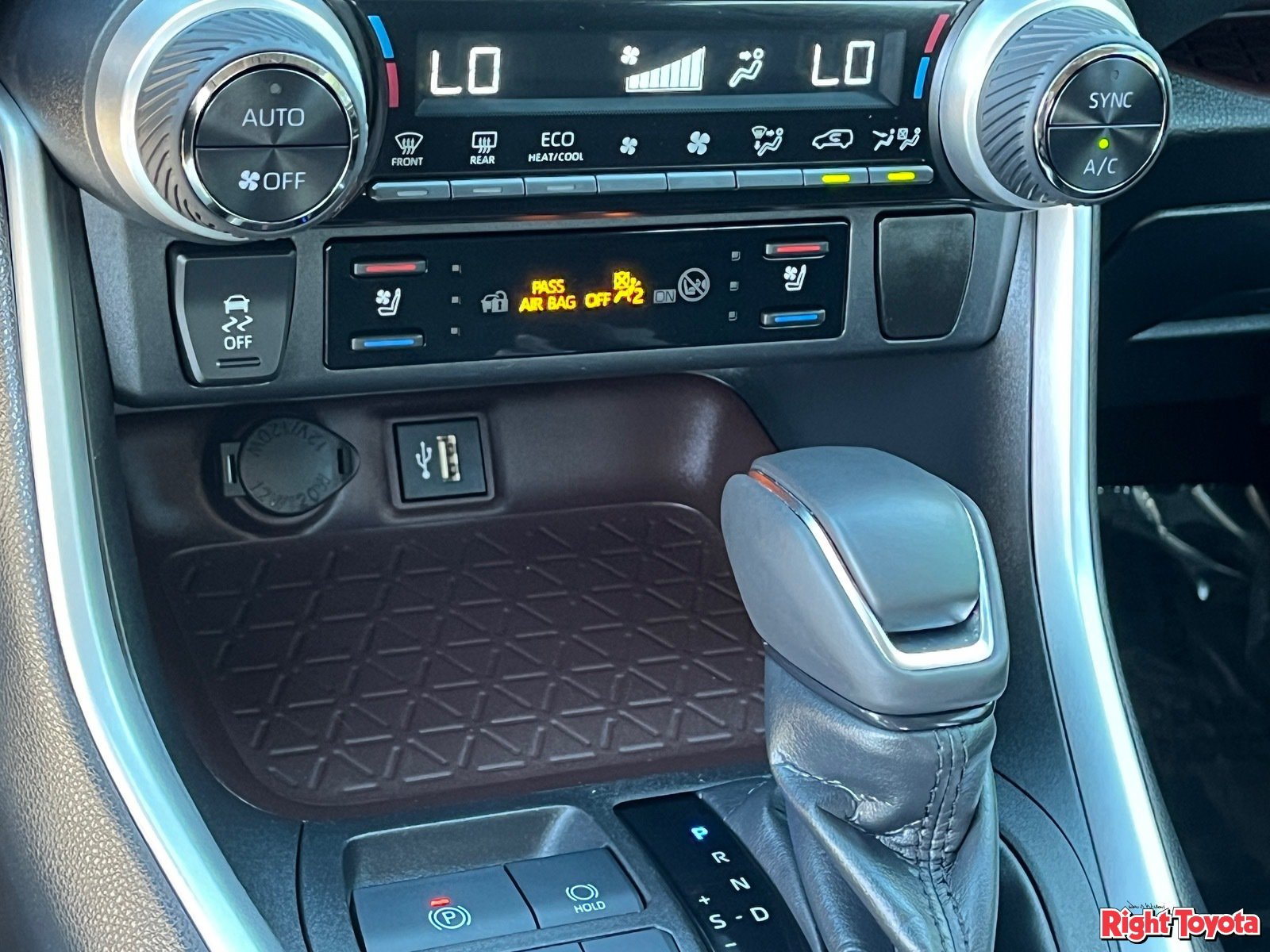 Certified 2023 Toyota RAV4 Limited AWD/4WD image 30