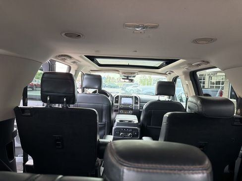 Used 2020 Ford Expedition Max Platinum image 12