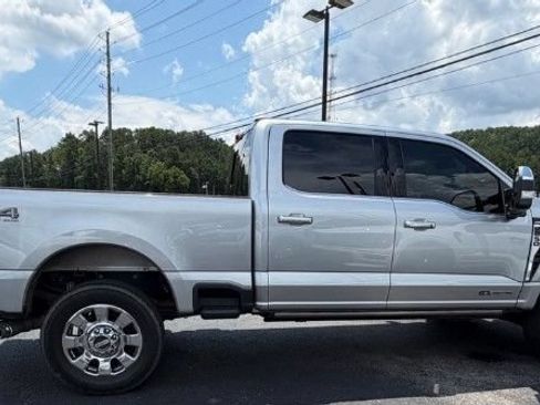 Used 2024 Ford F250 Lariat w/ Lariat Ultimate Package AWD/4WD image 2