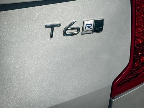 Used 2016 Volvo XC90 T6 R-Design w/ Protection Package Plus image 10