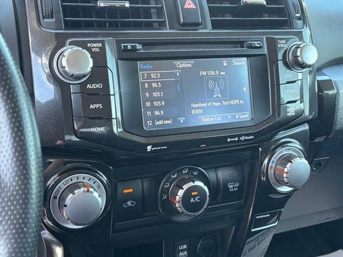 Used 2018 Toyota 4Runner TRD Off-Road AWD/4WD image 4