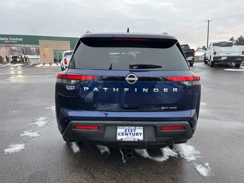 Used 2024 Nissan Pathfinder SV AWD/4WD image 11