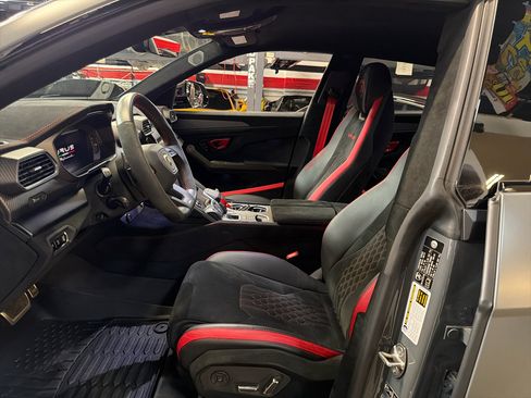 Used 2024 Lamborghini Urus Performante image 21