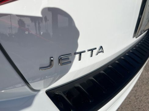 Used 2024 Volkswagen Jetta Sport image 24