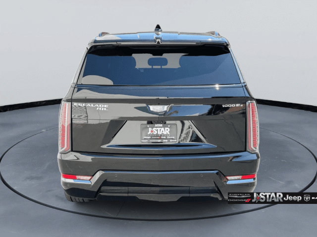 Used 2026 Cadillac Escalade IQL Sport 2 AWD/4WD image 6