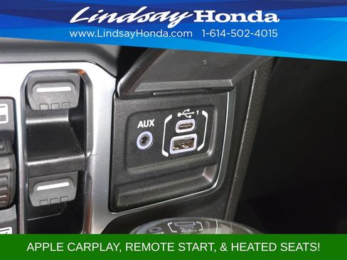 Used 2025 Jeep Wrangler Unlimited Sahara AWD/4WD image 21