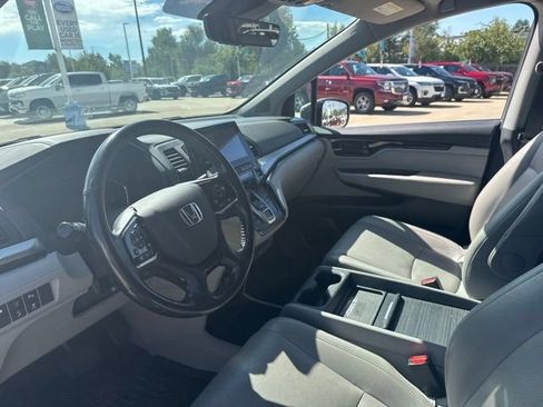 Used 2018 Honda Odyssey Elite image 9