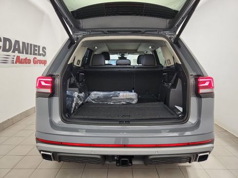 New 2026 Volkswagen Atlas Peak Edition AWD/4WD image 37