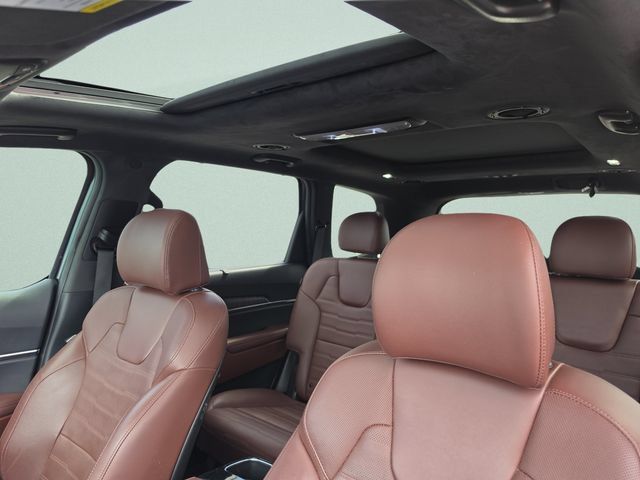 Used 2024 Kia Telluride SX Prestige AWD/4WD image 32