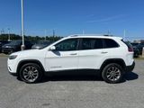 Used 2020 Jeep Cherokee Latitude Plus image 2