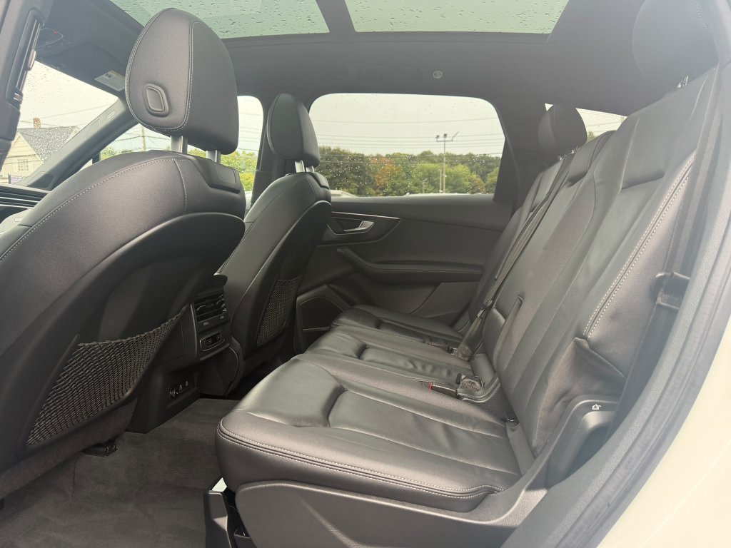 Used 2025 Audi Q7 3.0T Premium Plus AWD/4WD image 23
