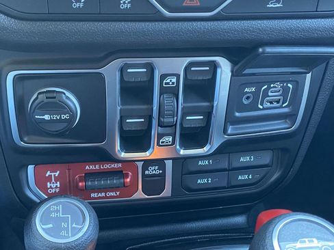 New 2026 Jeep Gladiator Willys image 28