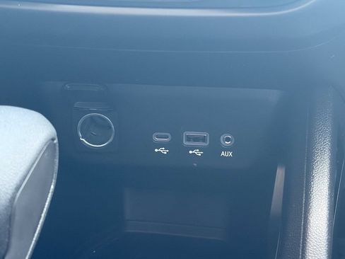 Used 2023 Chevrolet TrailBlazer LT w/ Convenience Package FWD image 30