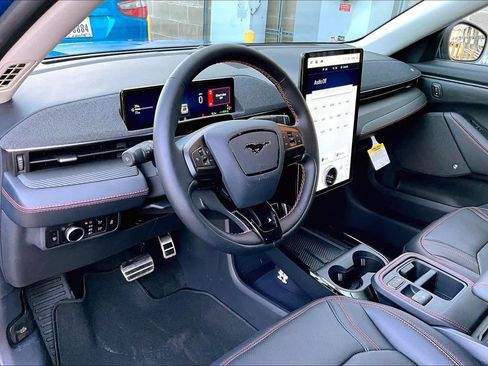 Used 2025 Ford Mustang Mach-E Premium w/ Sport Appearance Package image 17