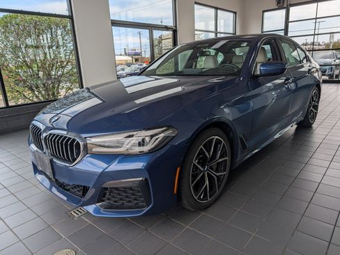 Used 2023 BMW 530i xDrive image 5