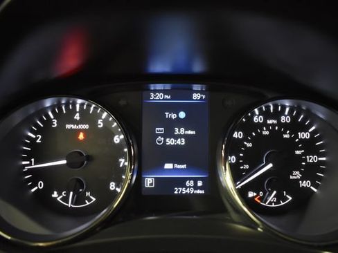 Used 2022 Nissan Rogue Sport SV AWD/4WD image 27