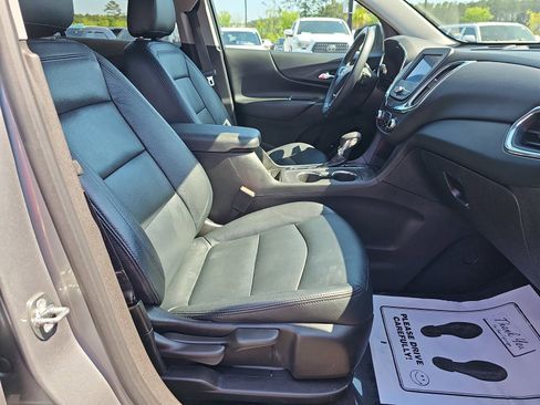 Used 2023 Chevrolet Equinox LT FWD image 10