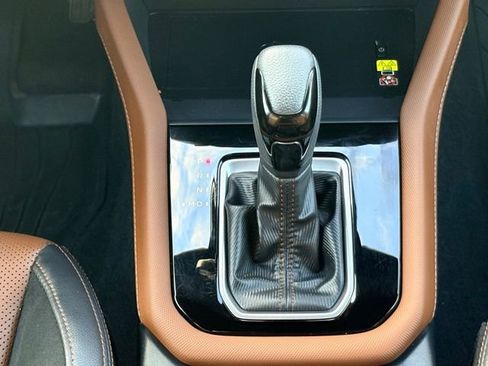 Used 2025 Subaru Forester Touring w/ Popular Package - Touring image 16