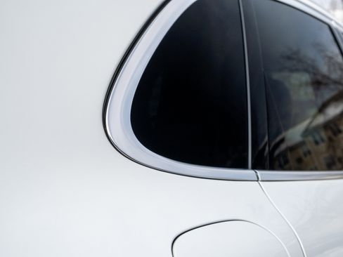 New 2026 Porsche Cayenne image 37